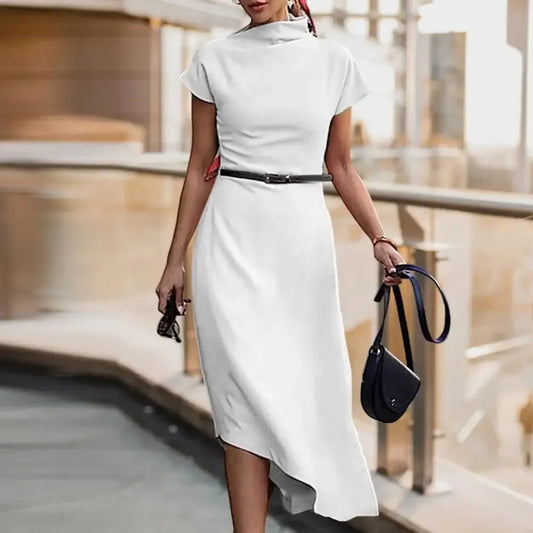 Asymetryczna elegancka sukienka midi z krótkim rękawem