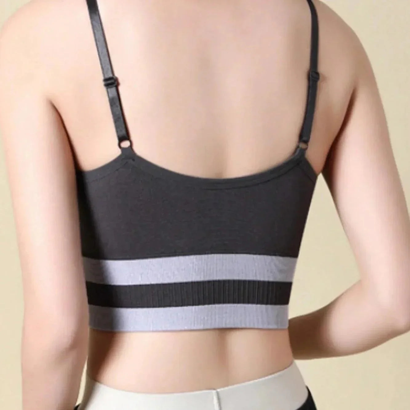 Biustonosz sportowy z paskami