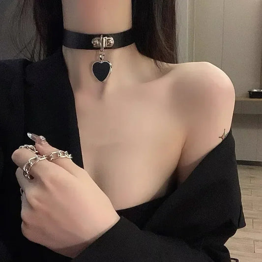 Choker z łańcuszkiem