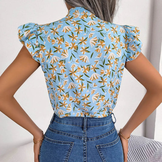 Damska bluzka z wiązaną kokardą