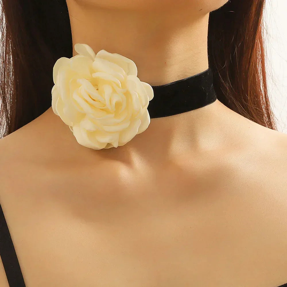 Elegancki choker
