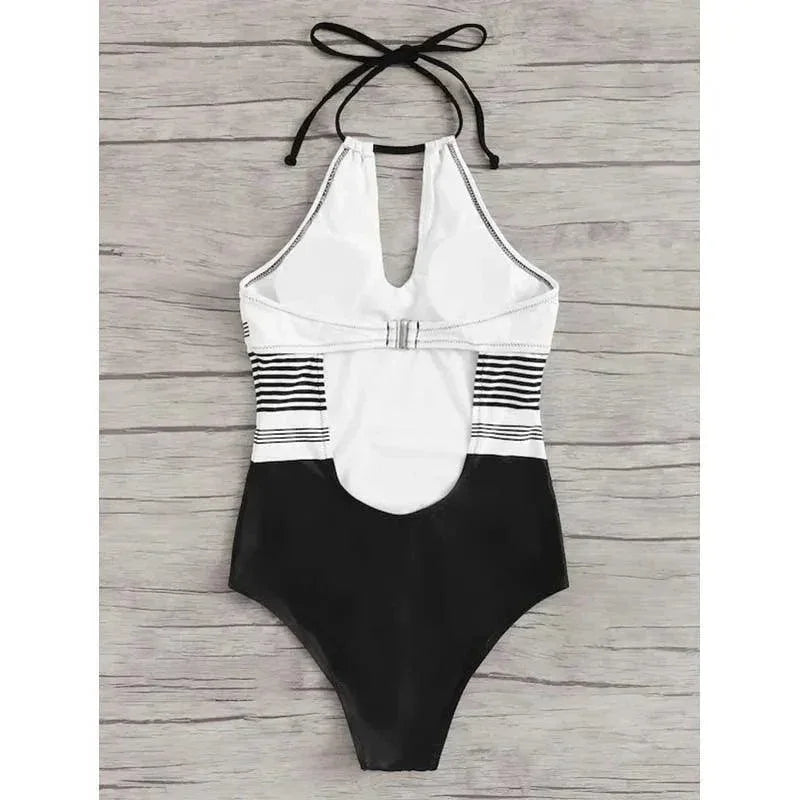 Jednoczęściowy strój kąpielowy