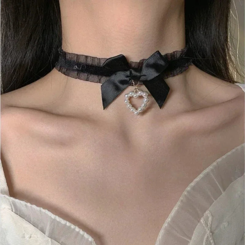 Koronkowy choker