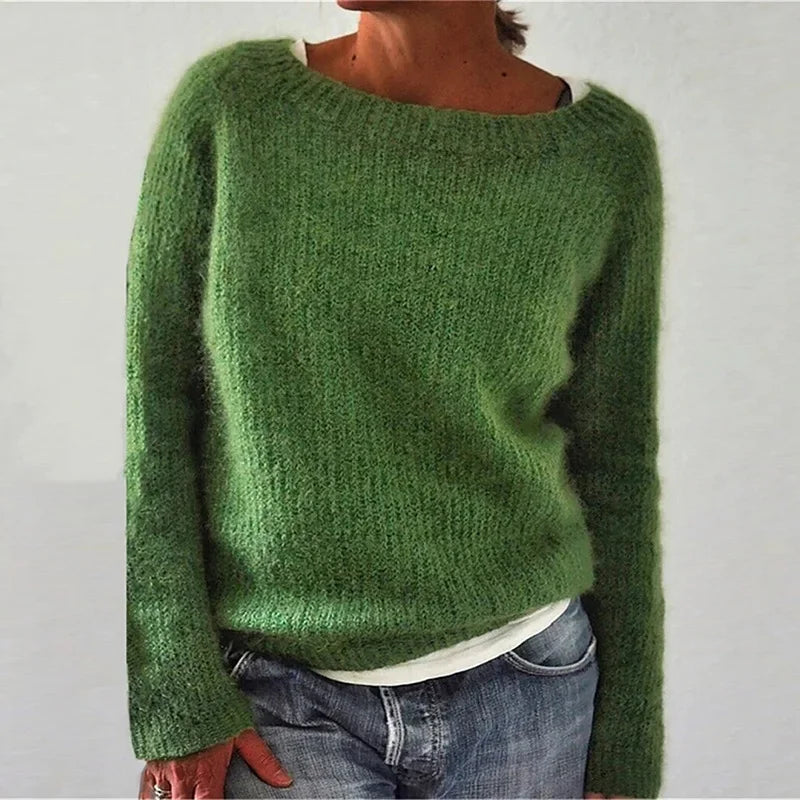 Miękki dzianinowy sweter damski z okrągłym dekoltem - Zolaro.pl