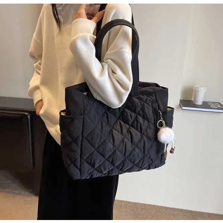 Nylonowa pikowana torba na ramię