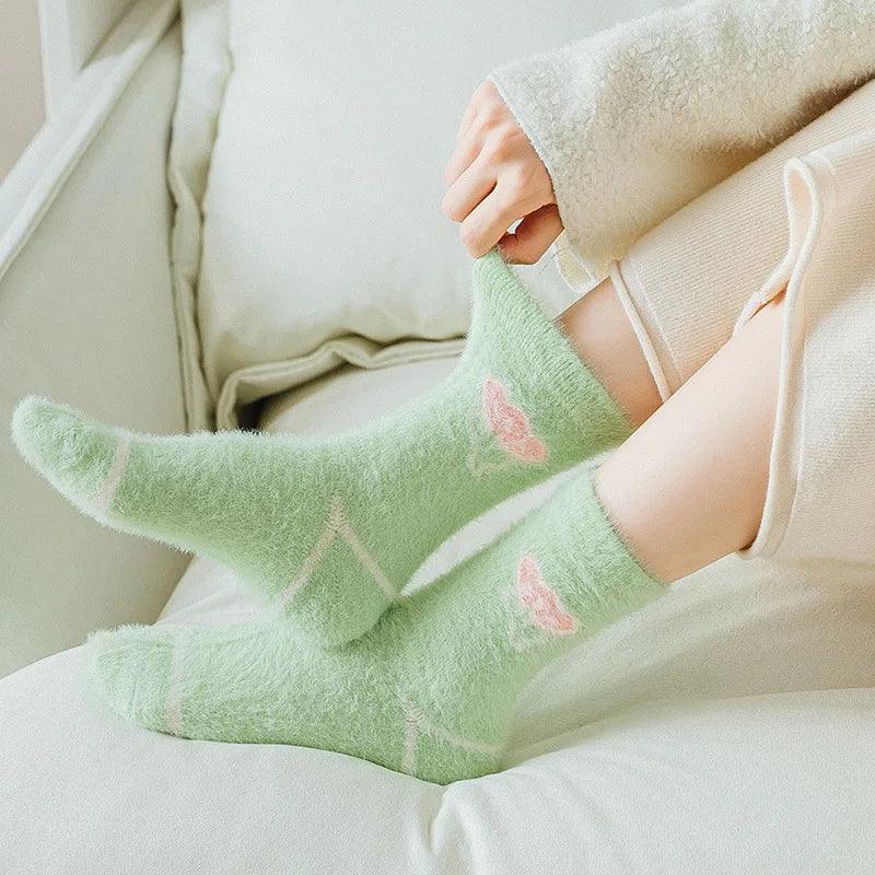 Pastelowe puchate skarpety