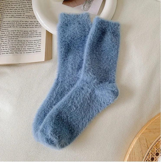 Puchate skarpetki w pastelowych kolorach