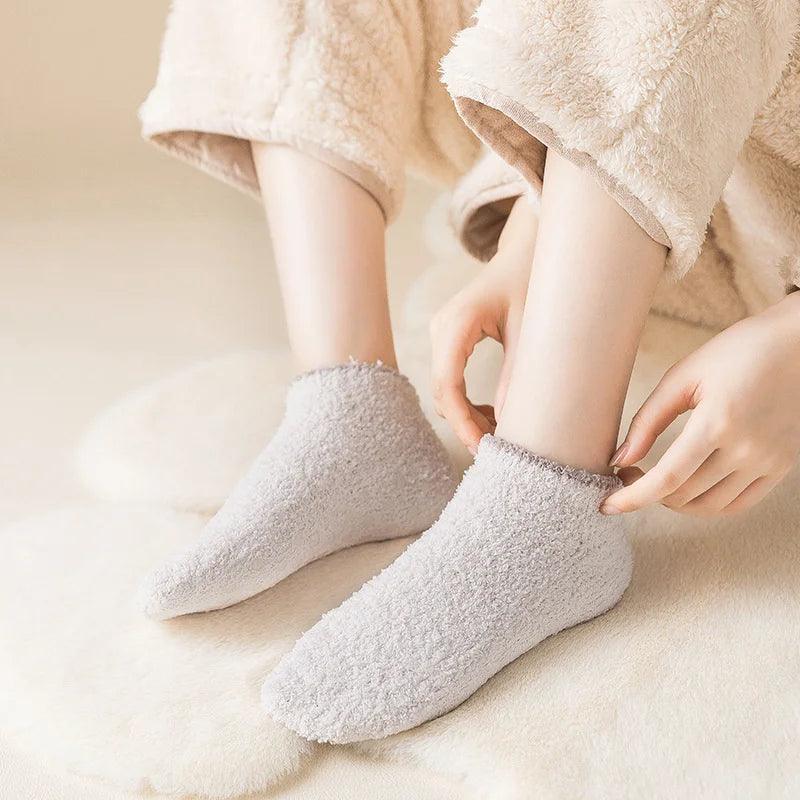 Puchate skarpety antypoślizgowe