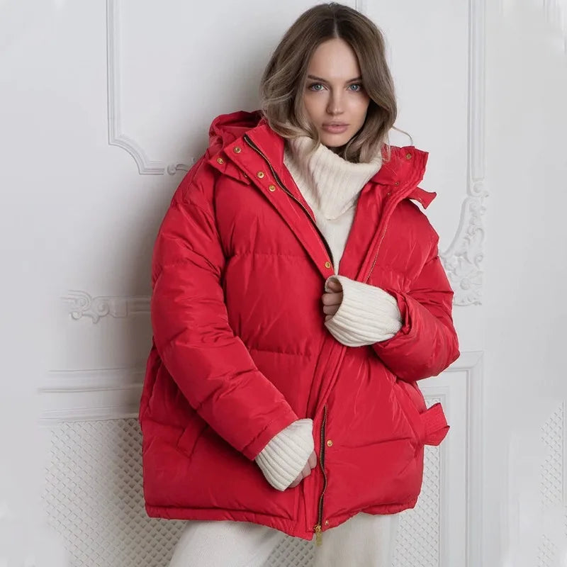 Puchowa kurtka damska wiązana w pasie