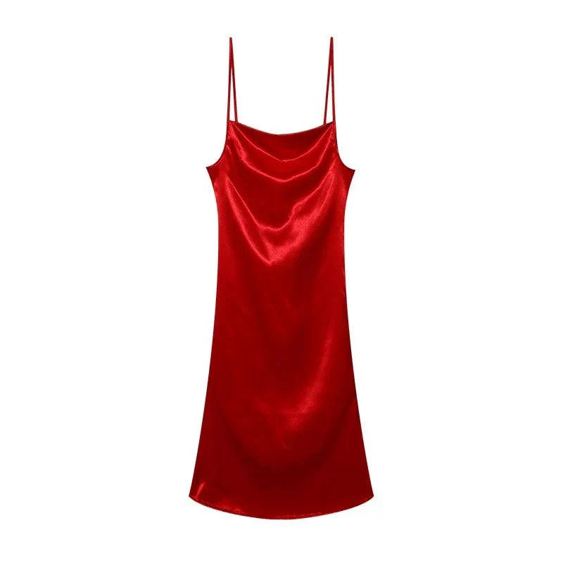 Satynowa sukienka maxi