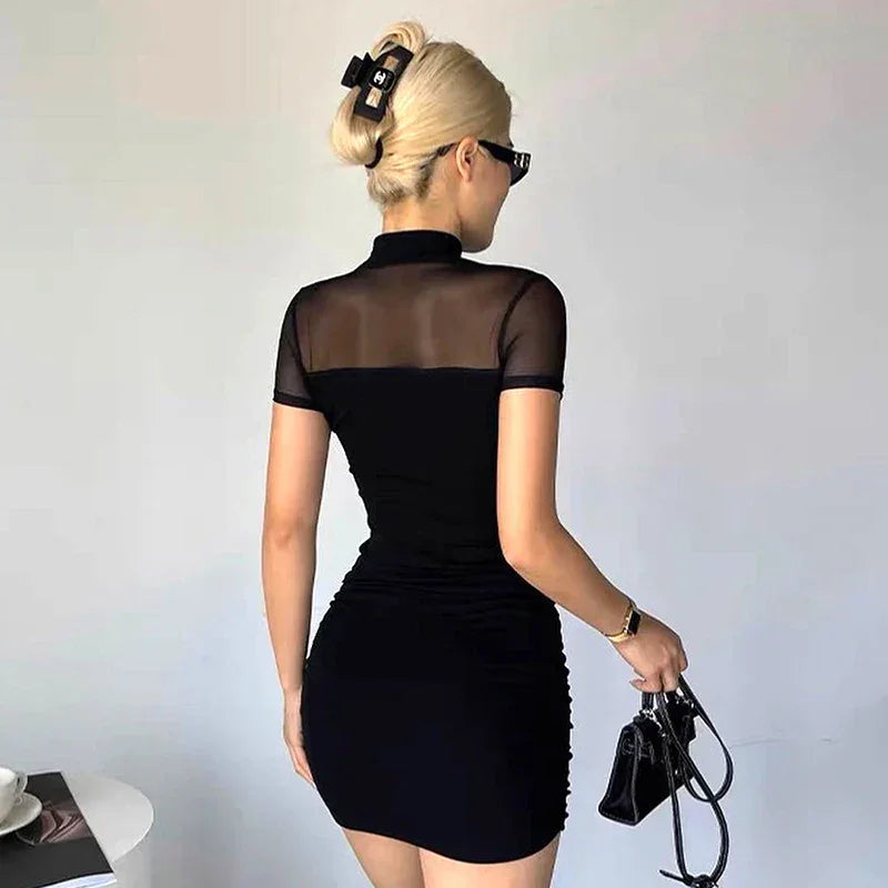 Siateczkowa sukienka mini