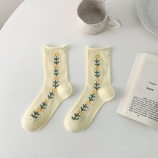 Skarpety z motywem kwiatów