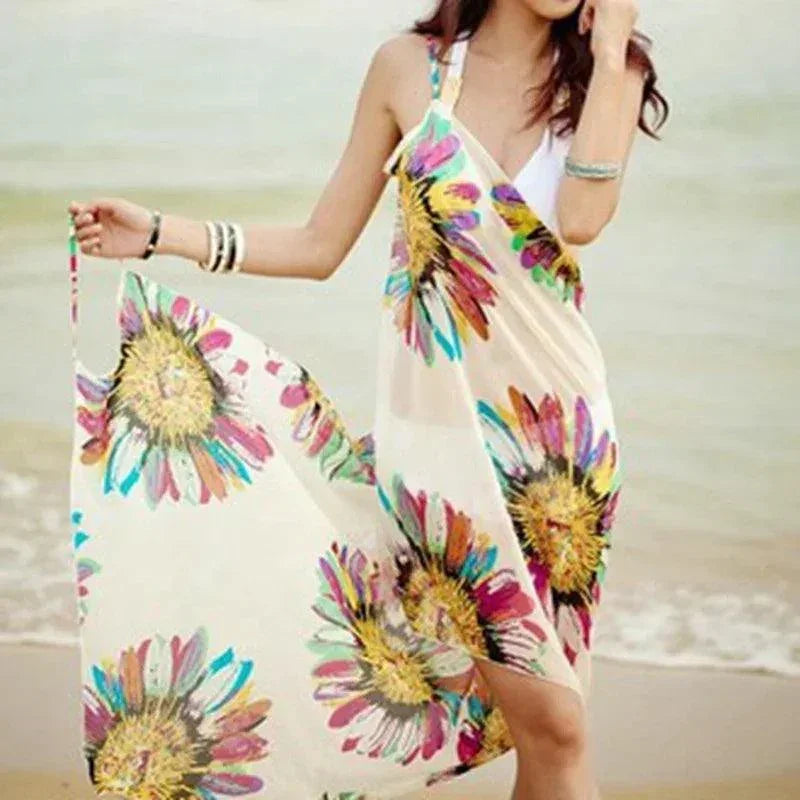 Sukienka plażowa w kwiatowy wzór