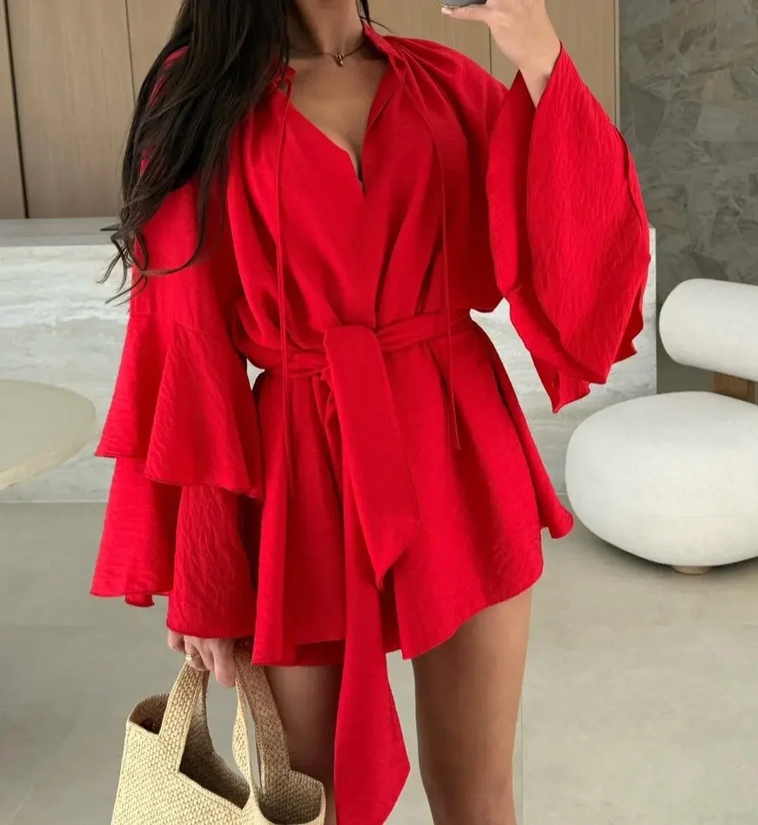 Zwiewna letnia sukienka z paskiem