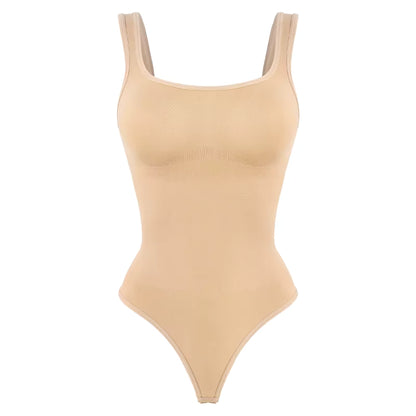 Modelujące body z kwadratowym dekoltem