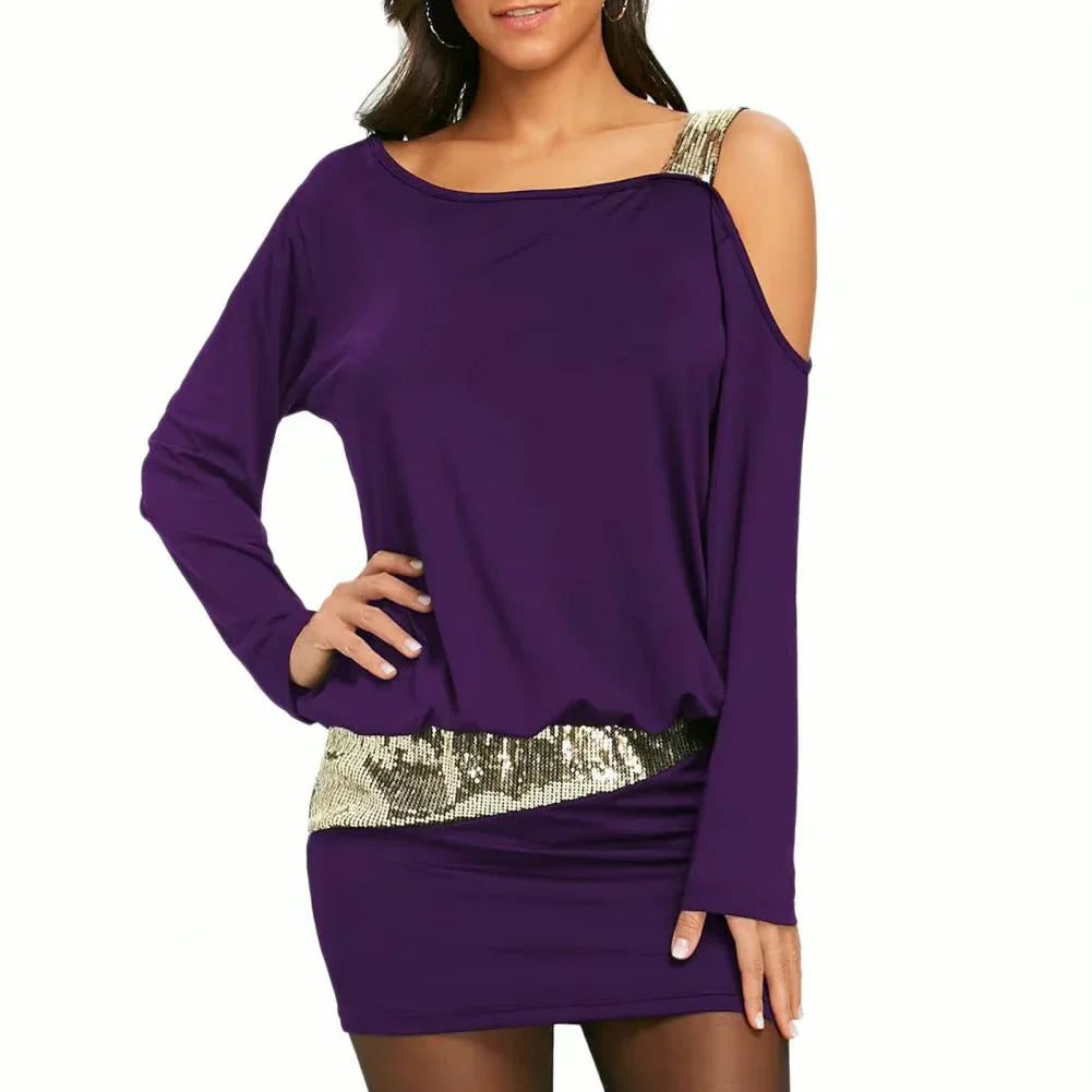 Asymetryczna sukienka zdobiona cekinami