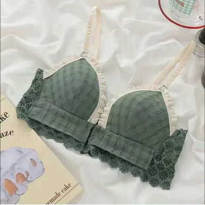 Ażurowy biustonosz zapinany z przodu