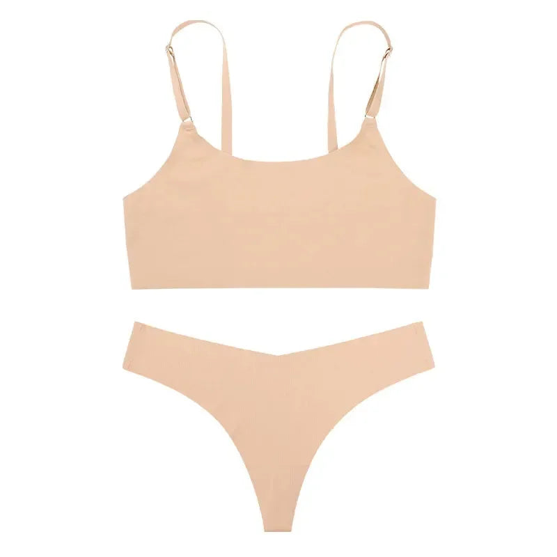 Bezszwowy komplet bielizny satynowej