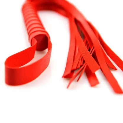 Bicz z wygodnym uchwytem