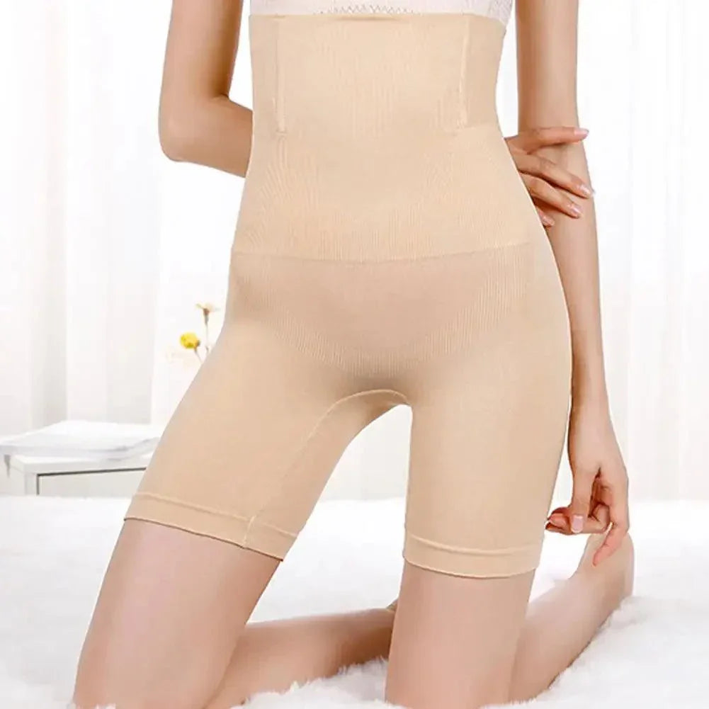 Bielizna modelująca z wysokim stanem