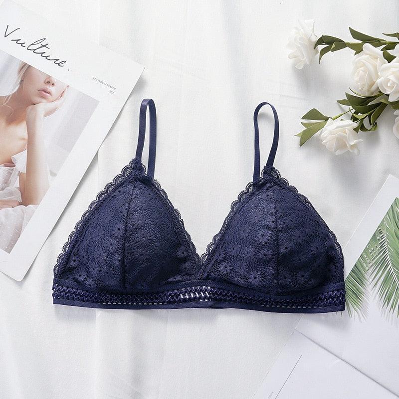 Biustonosz koronkowy z kwiatowym motywem