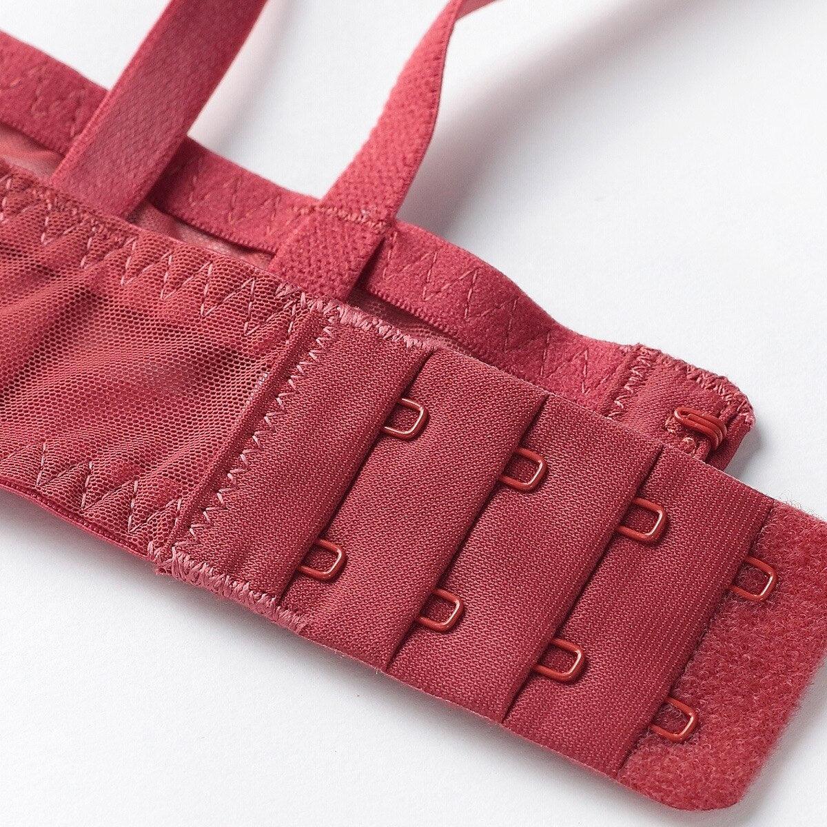 Biustonosz koronkowy z ozdobnymi ramiączkami