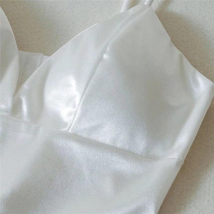 Biustonosz o dłuższym fasonie