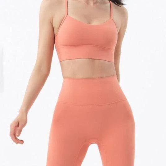 Biustonosz sportowy na cienkich ramiączkach