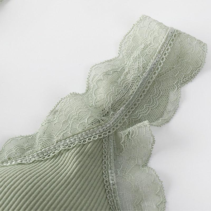 Biustonosz z koronkowym wykończeniem