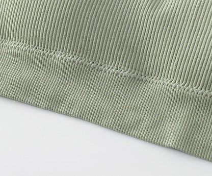 Biustonosz z koronkowym wykończeniem