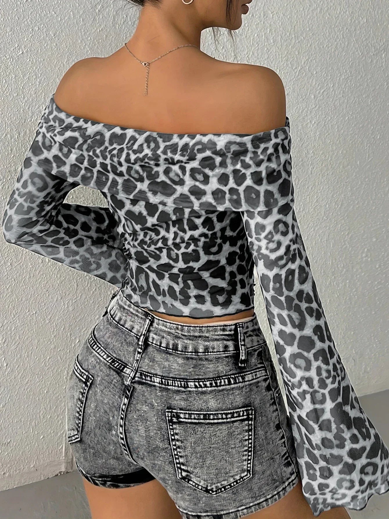 Bluzka bez ramiączek w panterkę