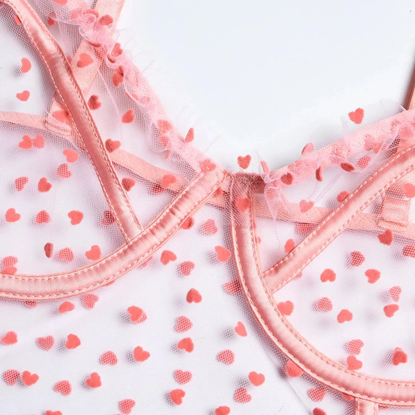 Body prześwitujące z serduszkami