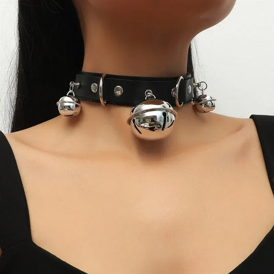 Choker z dzwonkami