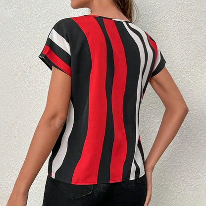 Damska bluzka w trzykolorowe pasy
