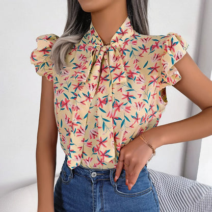 Damska bluzka z wiązaną kokardą