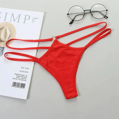 Damskie majtki z ozdobnymi paseczkami