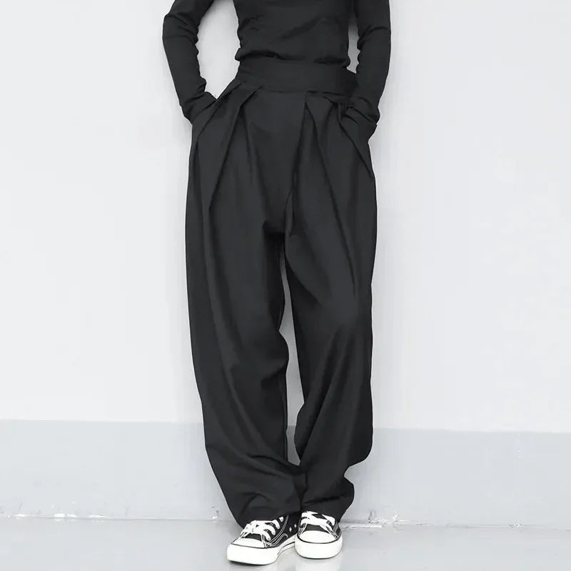 Damskie spodnie garniturowe oversize z zapięciem na rzep