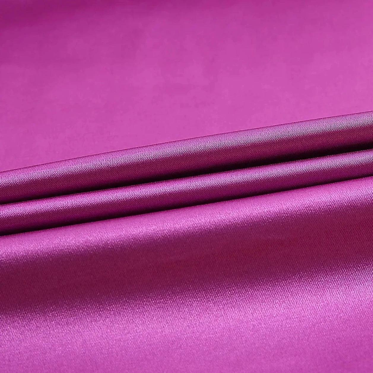 Długa satynowa sukienka