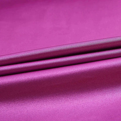 Długa satynowa sukienka