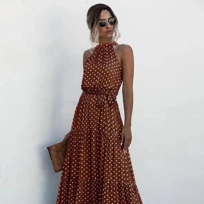 Długa sukienka w kropki