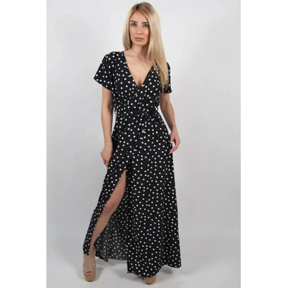 Długa sukienka z rozcięciem