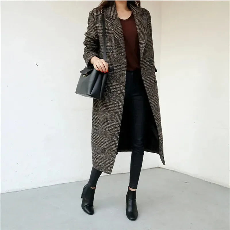 Długi płaszcz damski w kratę