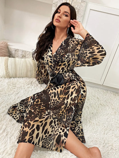 Długi szlafrok damski w panterkę