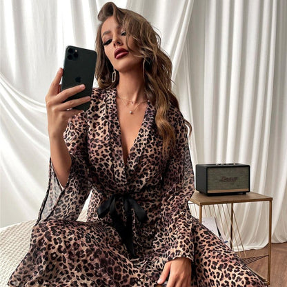 Długi szlafrok w panterkę