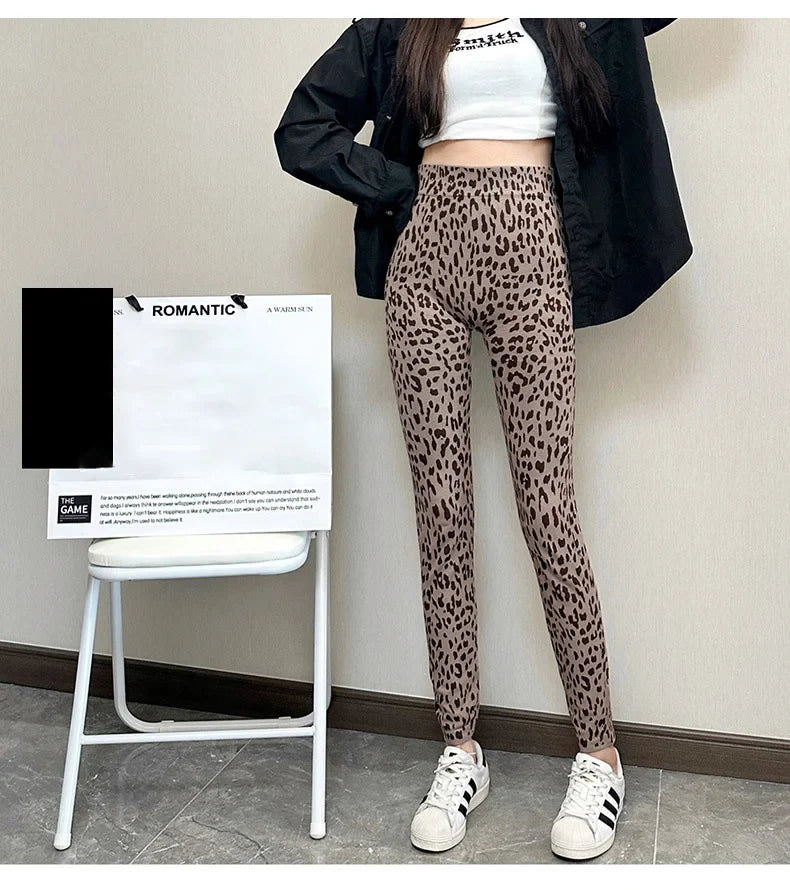 Domowe legginsy damskie w panterkę - Zolaro.pl