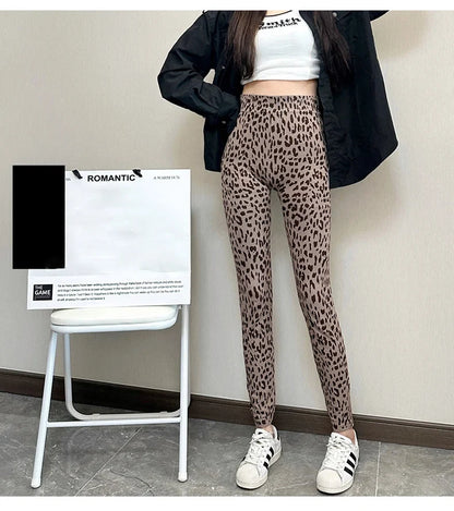 Domowe legginsy damskie w panterkę - Zolaro.pl