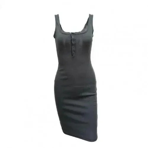 Dopasowana sukienka midi