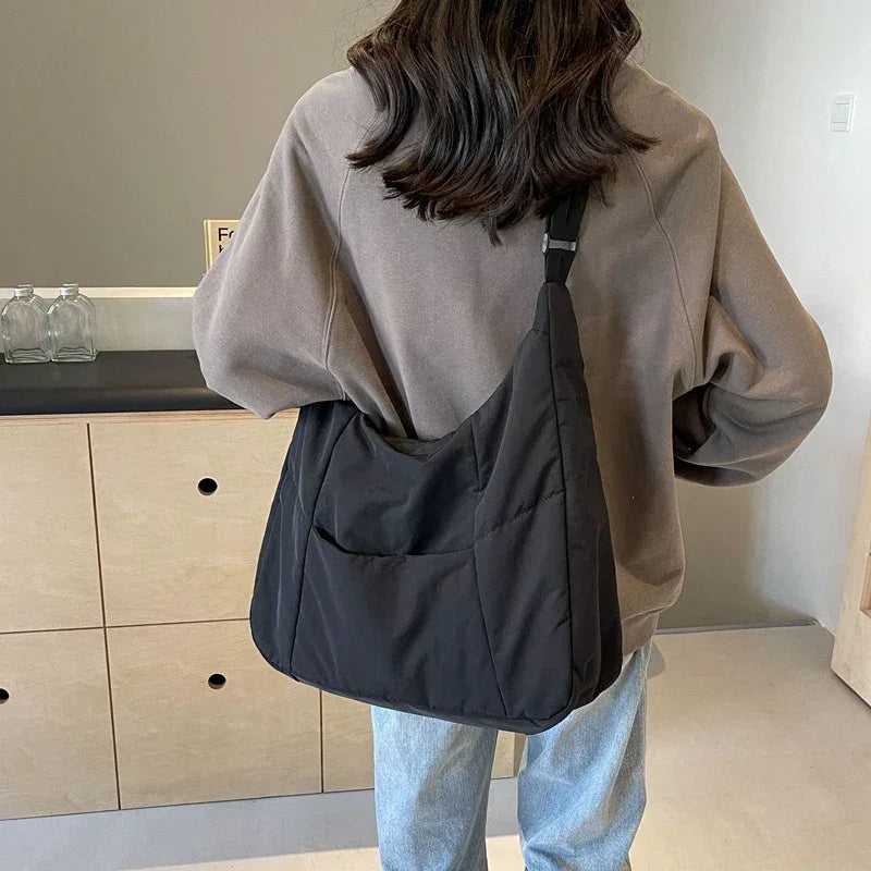 Duża nylonowa torba z kieszenią