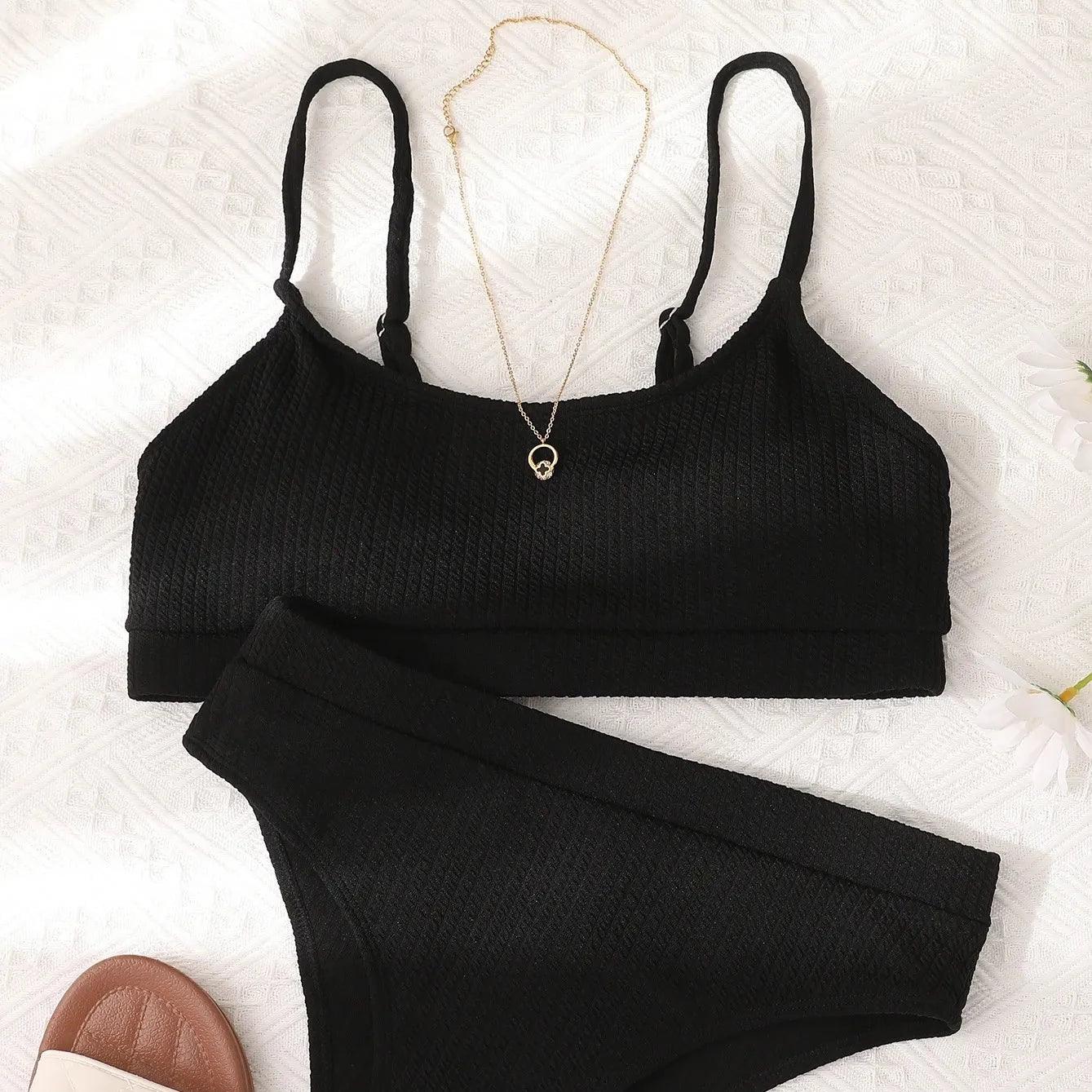 Dwuczęściowy strój kąpielowy z wysokim stanem