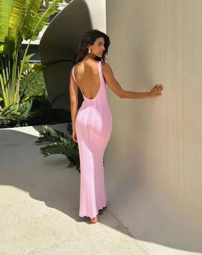 Dzianinowa sukienka maxi z wycięciem na plecach